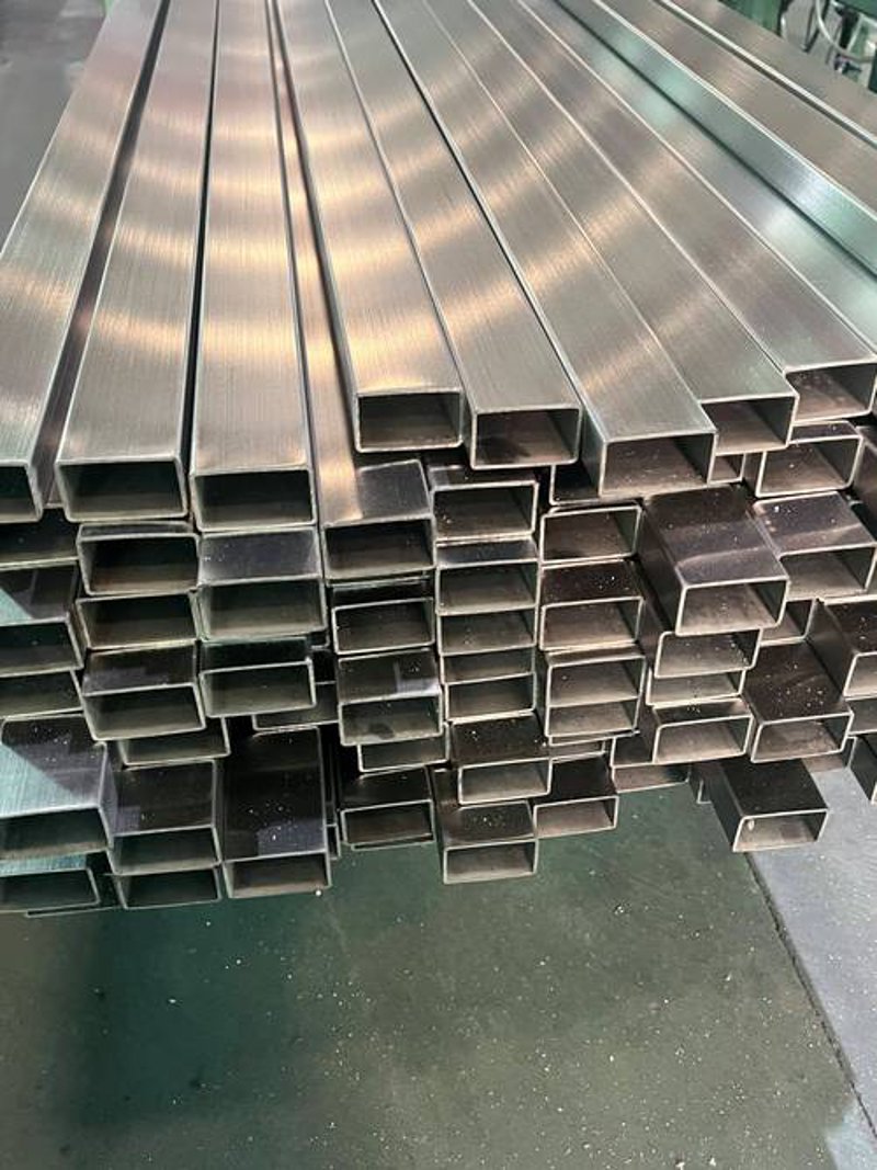 不锈钢板材市场动态：行业趋势与未来发展路径